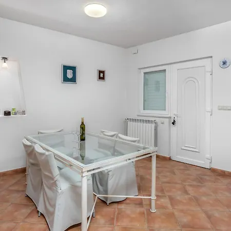 In Barbat With Wifi Tatil Evi Barbat na Rabu